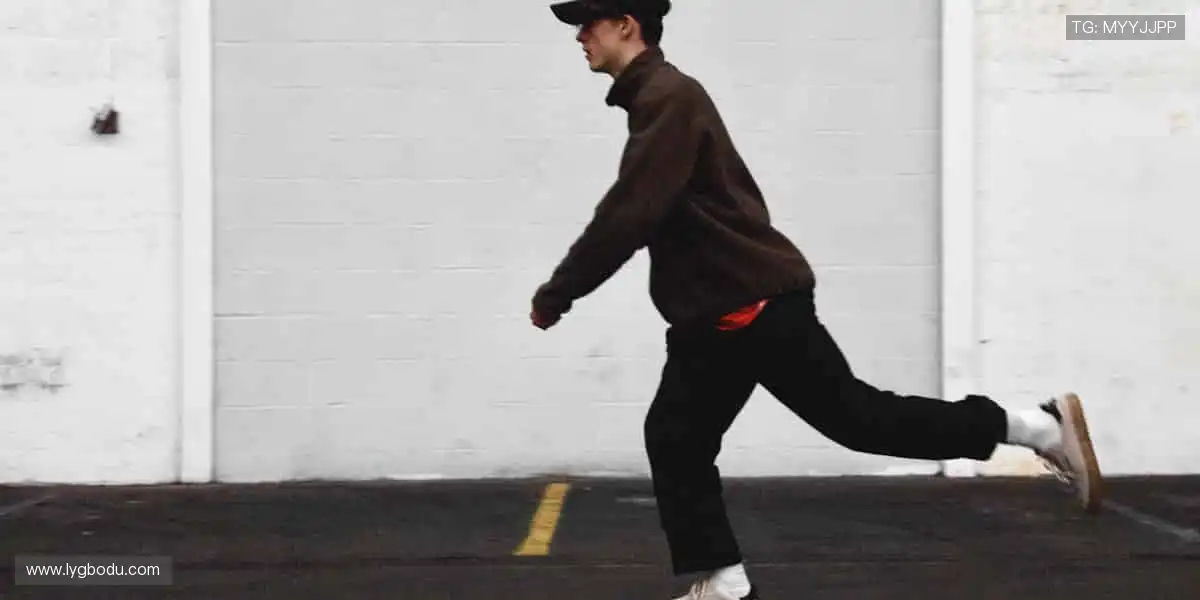 👕潮流装备，个性十足！🎁送礼首选，传递体育精神！